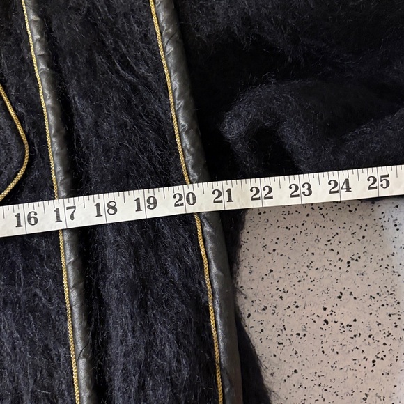 Custom black coat with gold trim full length Y2K medium shoulder pads - Picture 9 of 11